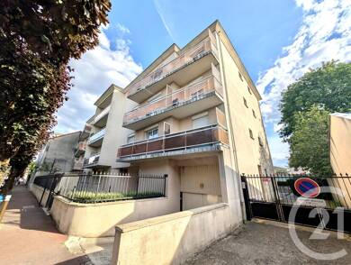 Appartement à vendre 159 900 € 2 pièces 1 chambre 42 m² 1er étage Livry Gargan 93190