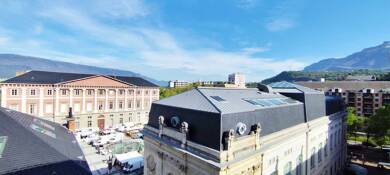 Appartement à vendre 250 000 € 3 pièces 2 chambres 79 m² Étage 6/7 Chambery 73000