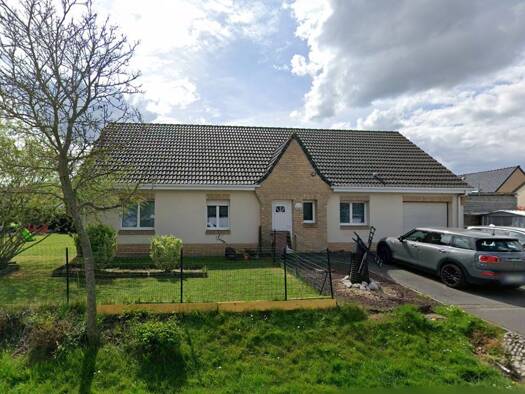 Maison de plain-pied à vendre 256 800 € 4 pièces 3 chambres 98 m² 600 m² de terrain Rive Gauche Arques 62510