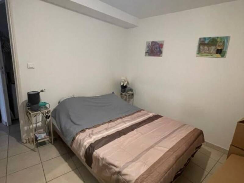 Maison à louer, 28m², NANS LES PINS