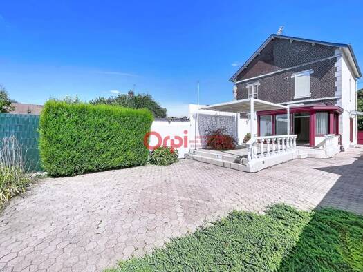Maison à vendre 209 000 € 5 pièces 3 chambres 104 m² 1 017 m² de terrain Centre Ville Nogent-sur-Oise 60180