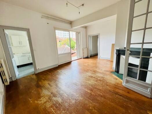 Appartement à louer 1 100 € 4 pièces 2 chambres 78 m² Étage 1/2 Toulouse 31000