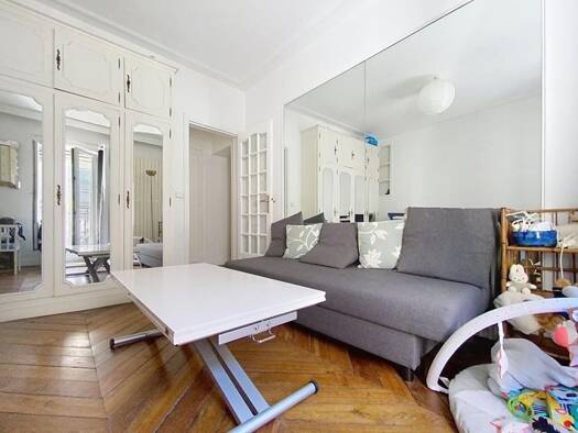 Appartement à louer - logement étudiant 870 € 2 pièces 40 m² 4ème étage Paris 2ème 75002