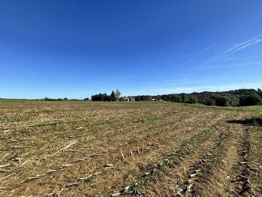 Terrain constructible à vendre 77 400 € 5 120 m² de terrain Uglas 65300