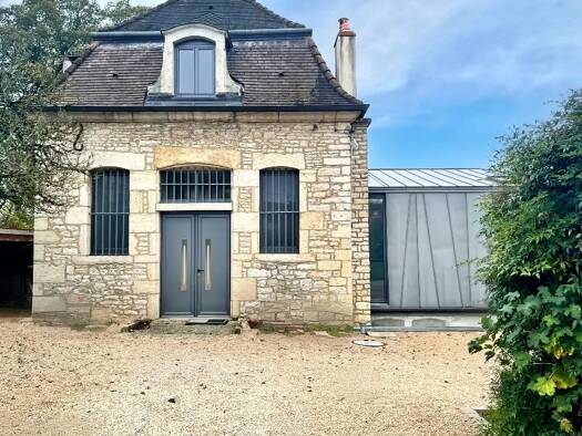 Maison à vendre - Neuf 780 000 € 7 pièces 4 chambres 250 m² 2 700 m² de terrain Besancon 25000