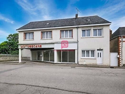 Maison à vendre 157 000 € 8 pièces 6 chambres 236 m² 662 m² de terrain Renazé 53800