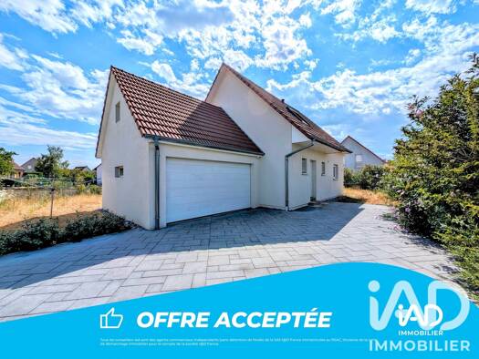 Maison à vendre 330 000 € 4 pièces 3 chambres 107 m² 564 m² de terrain Sainte-Croix-en-Plaine 68127