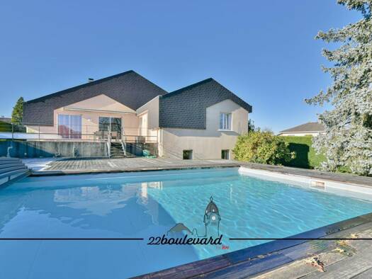 Demeure à vendre 399 000 € 6 pièces 5 chambres 213 m² 1 382 m² de terrain Le Chalet-La Bausserie Panazol 87350