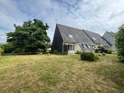 Maison à vendre 155 875 € 3 pièces 2 chambres 97 m² 695 m² de terrain Trégourez 29970