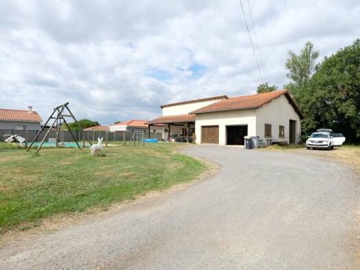 Maison à vendre 230 000 € 3 pièces 1 chambre 73 m² 263 m² de terrain Boisset-Lès-Montrond 42210