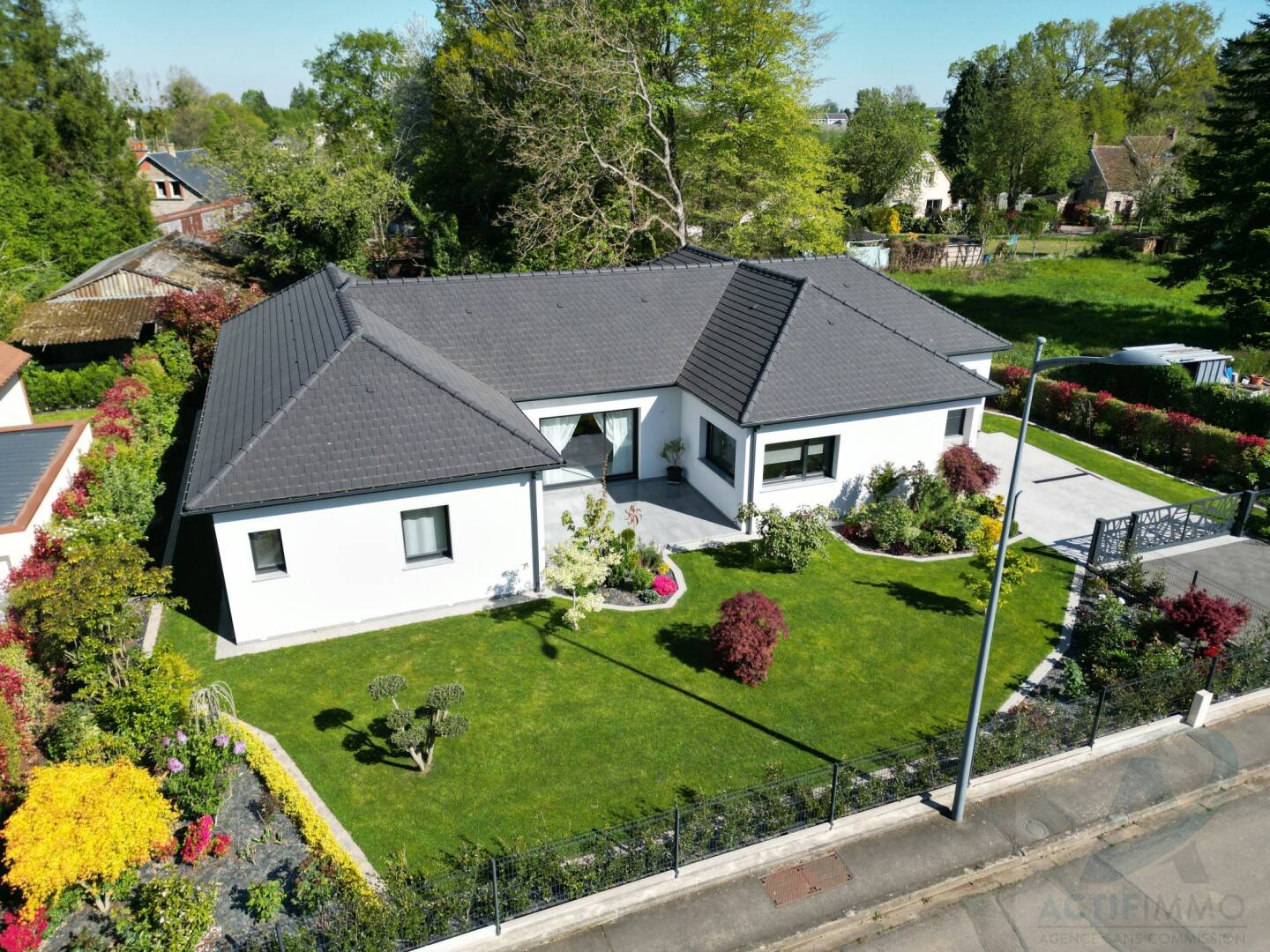 Maison à vendre, 217m², SAINT GEORGES DES GROSEILLERS