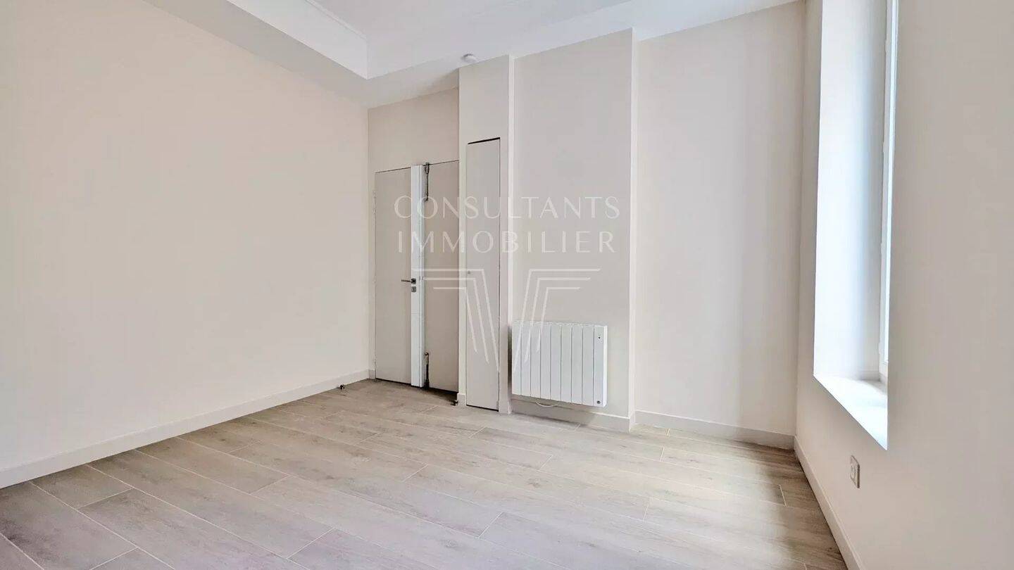 Maison à louer, 19m², LEVALLOIS PERRET