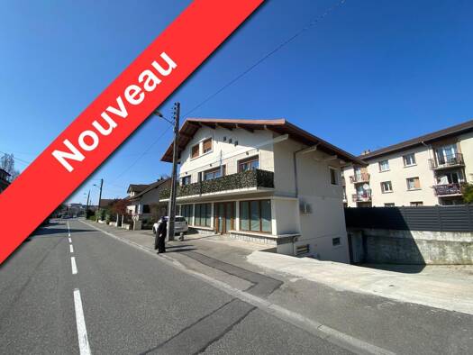 Appartement à louer 1 250 € 3 pièces 2 chambres 56,4 m² Étage 2/2 Centre Ville Est Thonon-les-Bains 74200