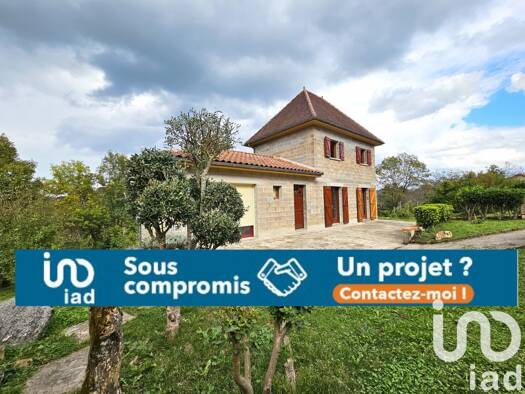 Maison à vendre 178 500 € 5 pièces 2 chambres 120 m² 2 794 m² de terrain Saint-Jean-Lespinasse 46400