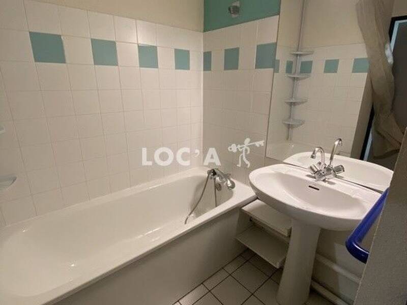 Maison à louer, 19m², LYON 8E