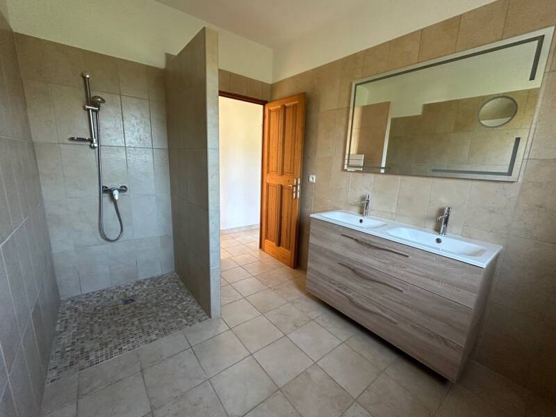 Maison à louer, 109m², MARSEILLE 13E