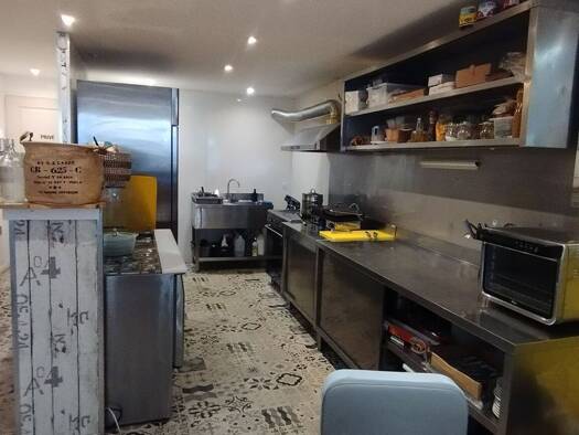 Boutique à vendre Fonds de commerce 61 111 € 48 m² de surface de vente Centre Lons-le-Saunier 39000