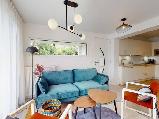 Appartement à louer 910 € 14 pièces 11 chambres 247 m² RDC Petit Nanterre Nanterre 92000