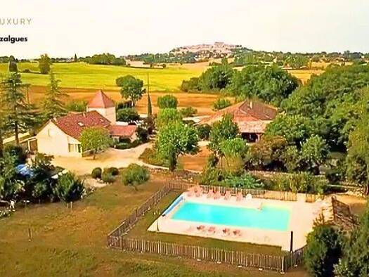 Maison à vendre 1 219 000 € 29 pièces 1 chambre 715 m² 85 759 m² de terrain Monflanquin 47150