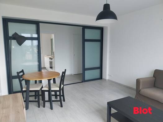 Appartement à louer 1 020 € 3 pièces 2 chambres 55,3 m² Étage 3/7 Rennes 35000
