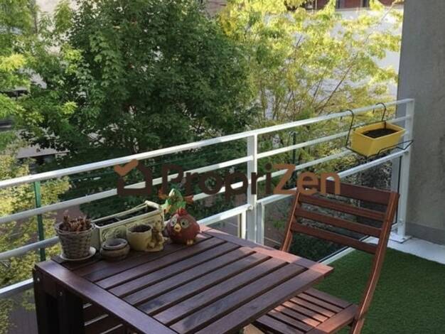 Appartement à louer 1 355 € 1 pièce 27 m² 1er étage Belleville-Saint Maur Paris 11ème arrondissement 75011