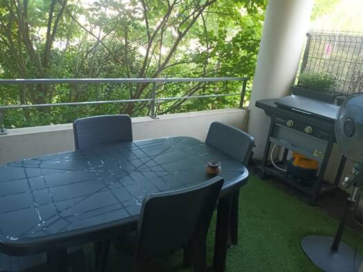 Appartement à vendre 215 000 € 1 pièce 24 m² RDC/3 Sud Bouc-Bel-Air 13320
