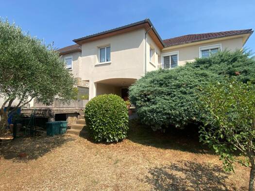 Maison à vendre 172 950 € 4 pièces 3 chambres 95 m² 470 m² de terrain Zone Urbaine Ouest Figeac 46100