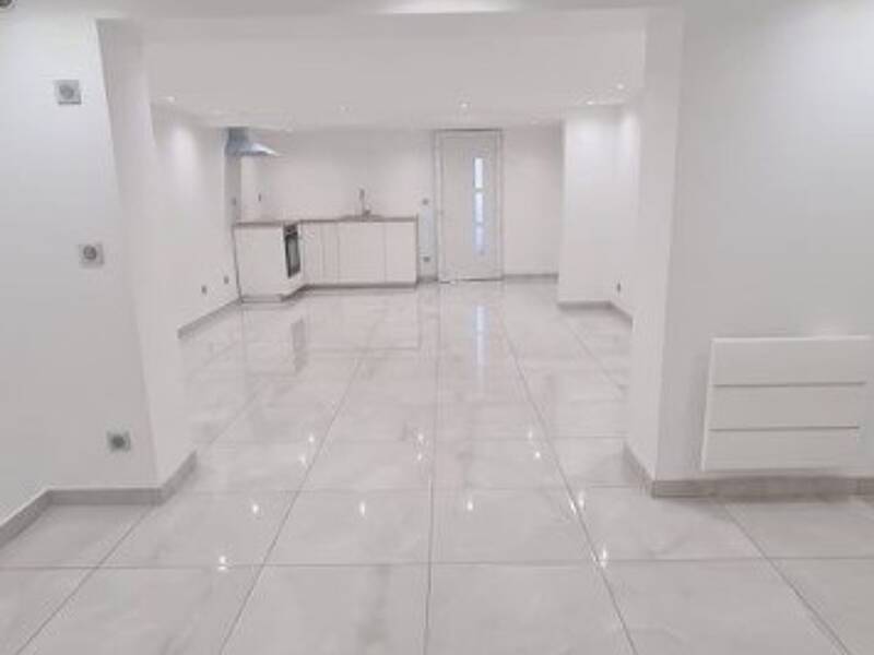 Maison à louer, 70m², ISSOU