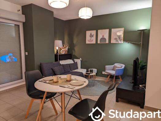 Colocation à louer 550 € 1 pièce 2 chambres 13 m² RDC Bonnevay - La Soie - Les Brosses Villeurbanne 69100