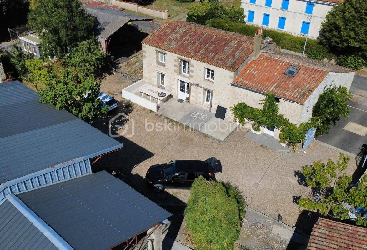 Maison à vendre, 150m², SURGERES
