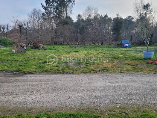 Terrain constructible à vendre 184 000 € 1 100 m² de terrain Parentis-en-Born 40160