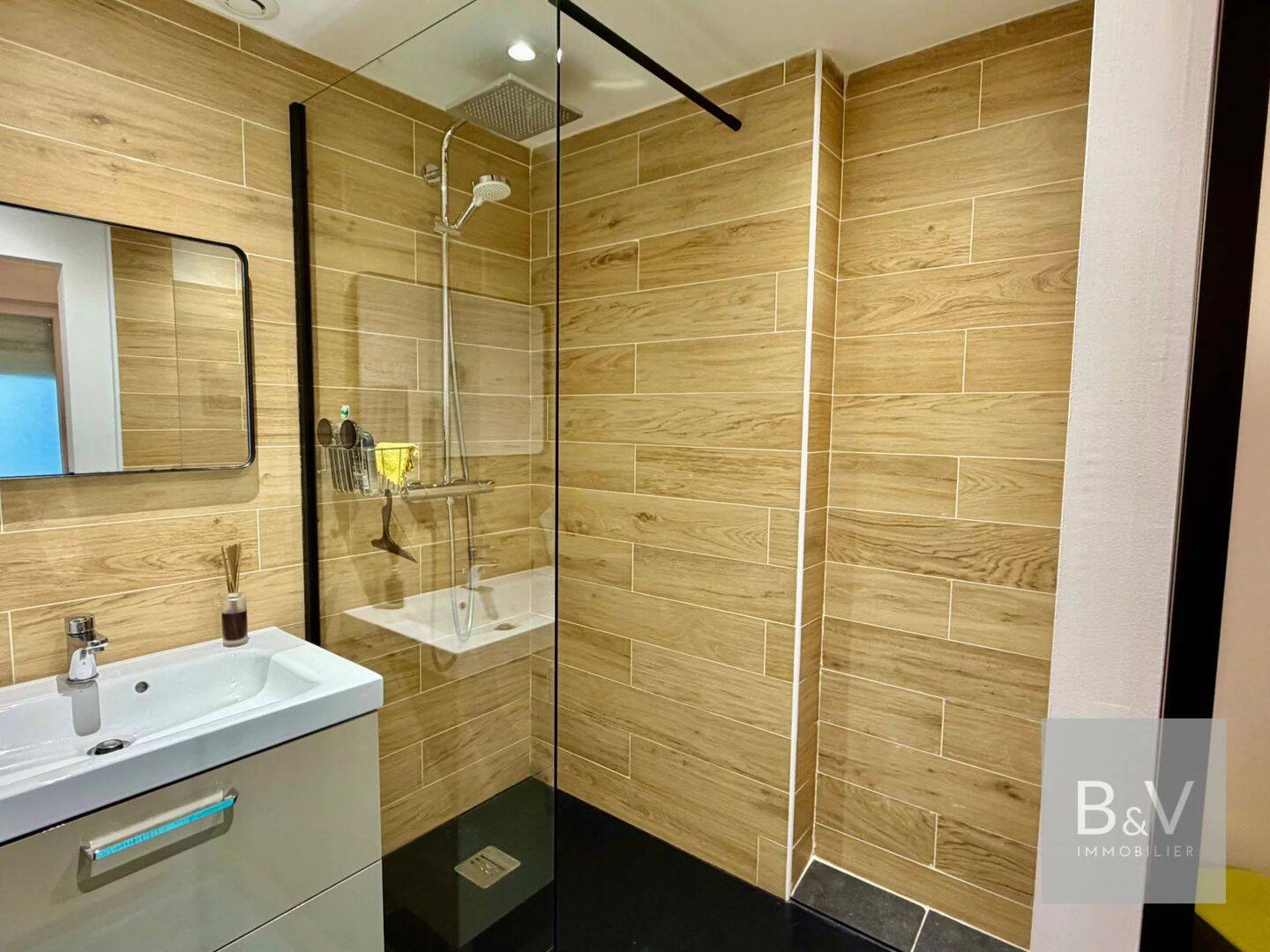 Maison moderne 6 pièces de 147 m² — 12