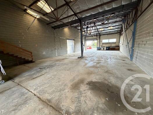 Maison à louer 2 223 € 2 pièces 1 chambre 250 m² 700 m² de terrain L'Isle-Jourdain 32600