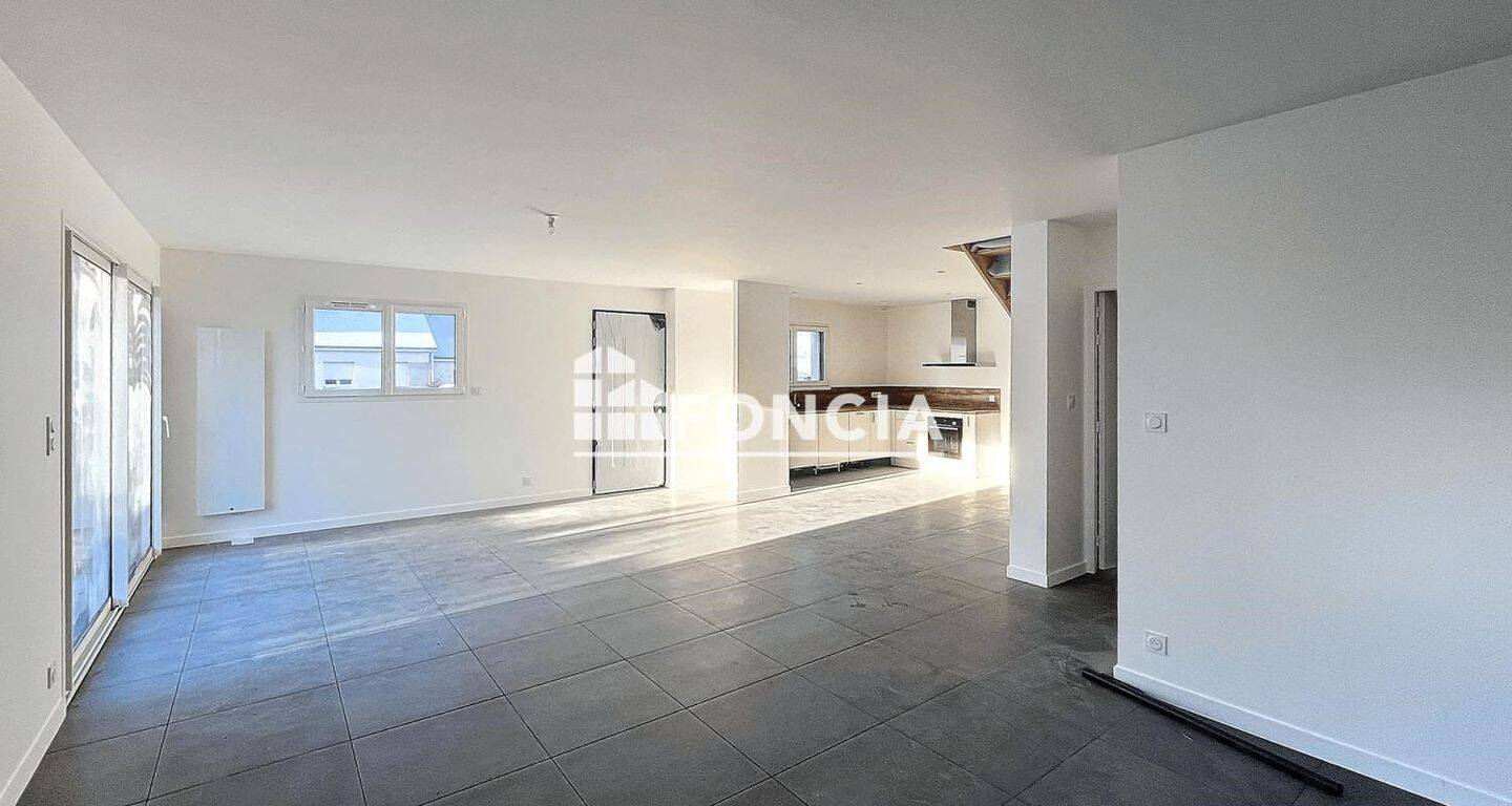 Maison à vendre, 144m², FONTAINE ETOUPEFOUR