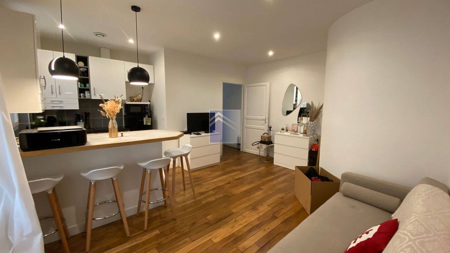 Maison à louer, 43m², COURBEVOIE