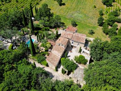 Ferme à vendre 894 000 € 9 pièces 5 chambres 221 m² 1 554 m² de terrain Mormoiron 84570