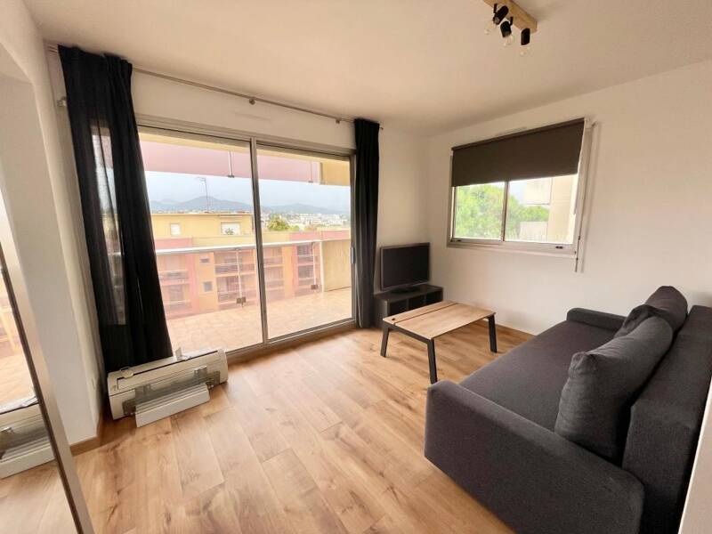 Maison à louer, 0m², NICE