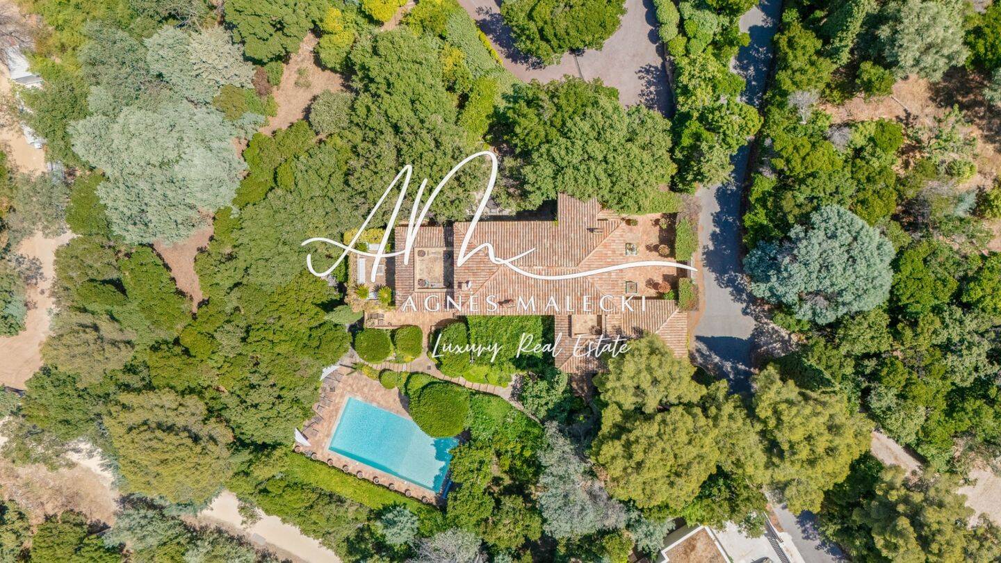 Maison à vendre, 460m², RAYOL CANADEL SUR MER