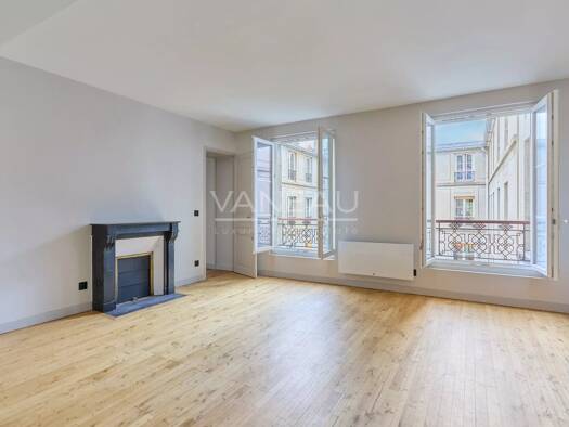Appartement à vendre 1 070 000 € 4 pièces 3 chambres 75,85 m² Étage 4/5 Invalides Paris 7ème arrondissement 75007