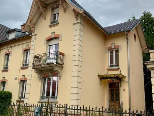 Maison à vendre 549 000 € 8 pièces 5 chambres 217 m² 425 m² de terrain Jean Jaurès Belfort 90000