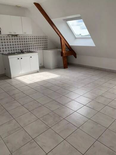 Appartement à louer 510 € 3 pièces 2 chambres 60 m² 1er étage Est Pluvigner 56330