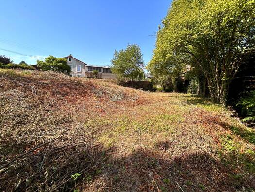 Terrain à vendre 46 000 € 1 235 m² de terrain Cours 69470