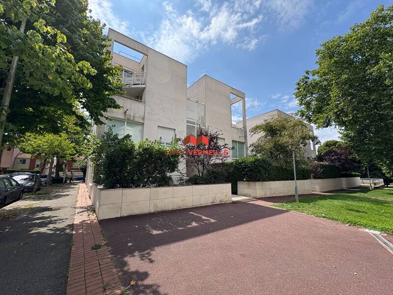 Maison à louer, 27m², MONTIGNY LE BRETONNEUX