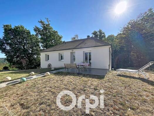 Maison de plain-pied à vendre 265 900 € 5 pièces 4 chambres 111,57 m² 1 690 m² de terrain Ussac 19270