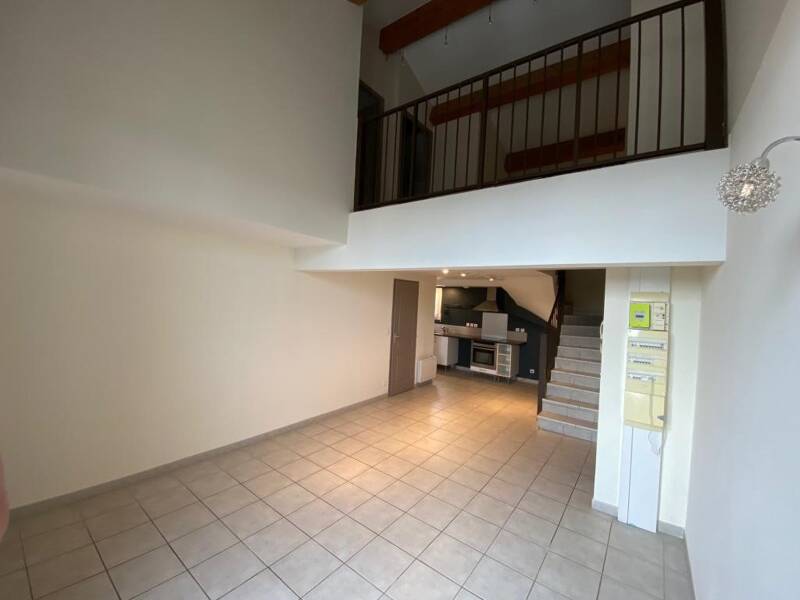 Maison à louer, 90m², COURTHEZON