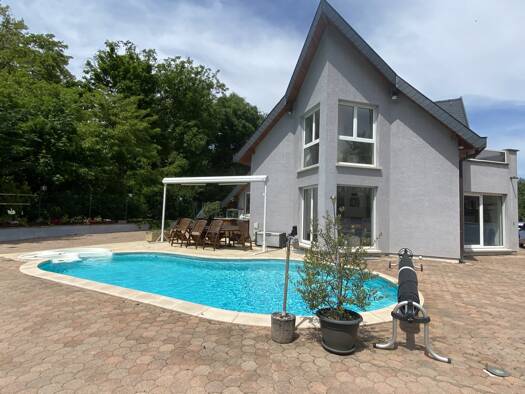 Maison à vendre 468 000 € 8 pièces 6 chambres 189 m² 742 m² de terrain Illzach 68110