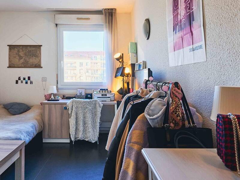 Maison à louer, 19m², LYON 8E