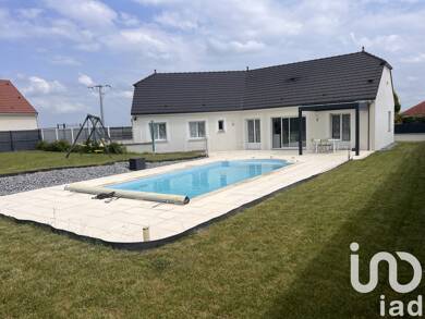 Maison de plain-pied à vendre 435 000 € 8 pièces 5 chambres 143 m² 891 m² de terrain Lavau 10150