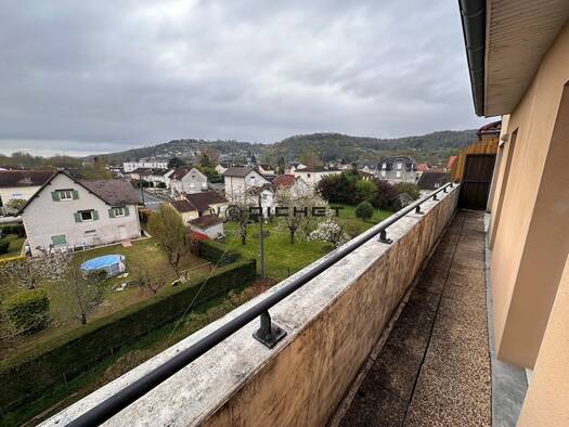 Appartement à vendre 99 000 € 3 pièces 2 chambres 59 m² Étage 3/3 Urbain Terrasson-Lavilledieu 24120