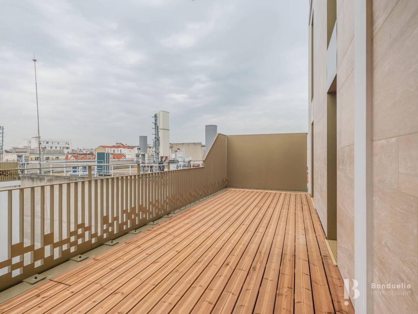 Maison à louer, 121m², COURBEVOIE